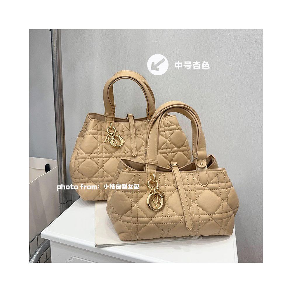 CD 2026 Tote underarm bag - Variants Available