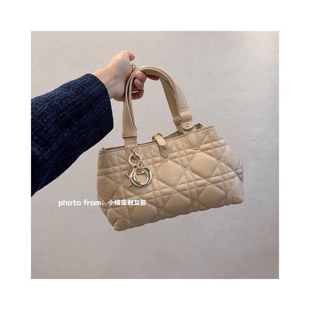 CD 2026 Tote underarm bag - Variants Available